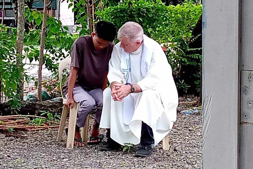 Dużym wyzwaniem dla wielu katolików na Filipinach staje się także rozumienie i szacunek dla sakramentów spowiedzi i komunii świętej. Wielu przyjmuje komunię każdej niedzieli, a tylko kilku przystępuję do spowiedzi. Wielu nie spowiada się latami, a mimo to regularnie przyjmują Ciało Chrystusa. To duże wyzwanie dla wielu kapłanów i misjonarzy.